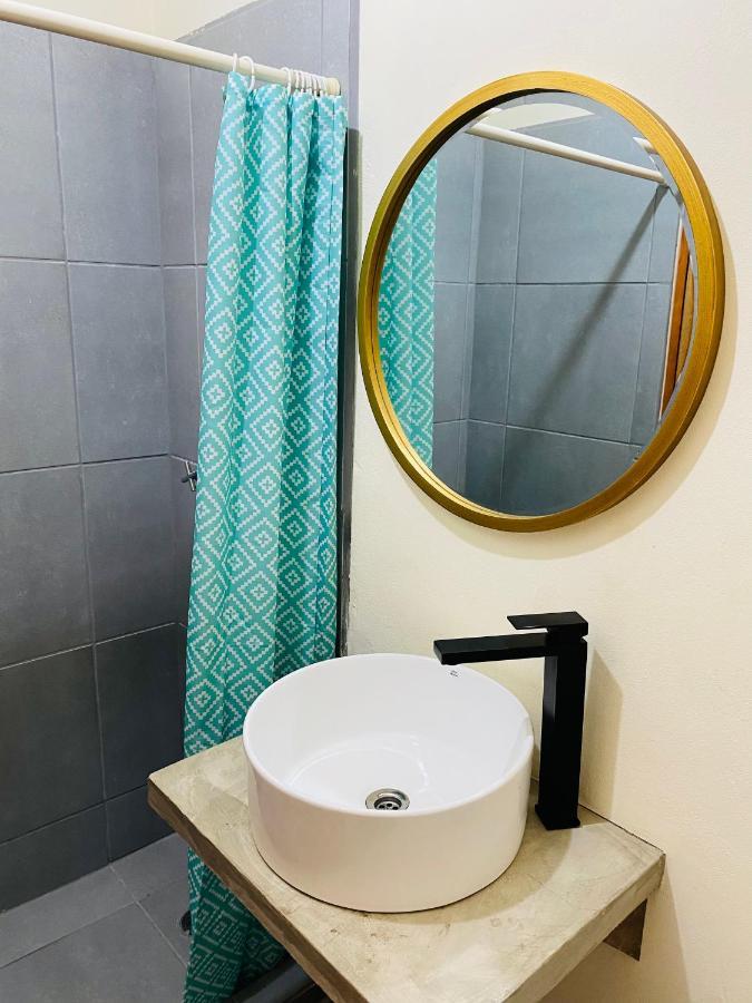 El Hostel Del Patio Тортугеро Екстериор снимка