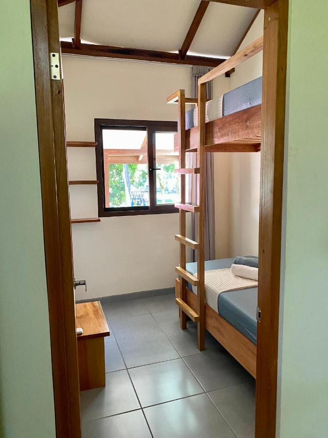 El Hostel Del Patio Тортугеро Екстериор снимка