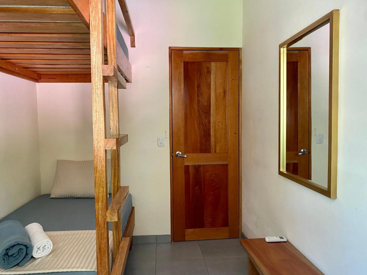 El Hostel Del Patio Тортугеро Екстериор снимка